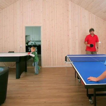 Oksby Sleeps 22 Pool Wifi 펜션 Blåvand