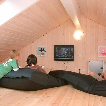 Oksby Sleeps 22 Pool Wifi 펜션 *